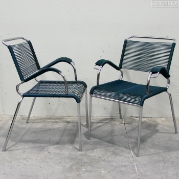 PAREJA DE SILLONES. SCOUBIDOU. - Realizados en metal cromado y cuerda plástica.
Cómodos